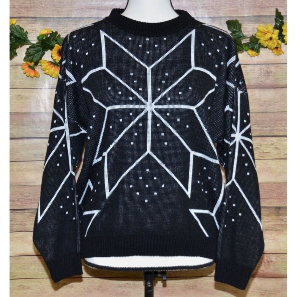 Cabin Creek Ladies L Unisex Black Sweater Geometric Snowflake Holidays Christmas